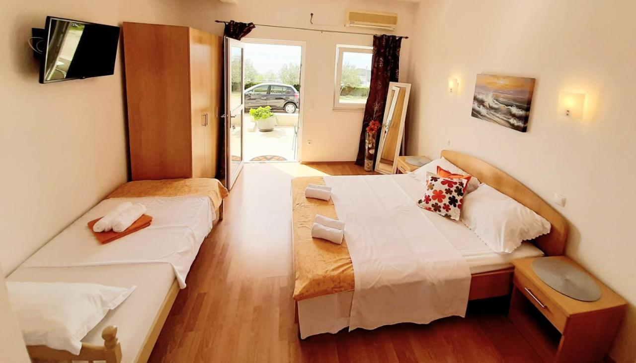 Apartments Akmadzic Makarska Eksteriør bilde